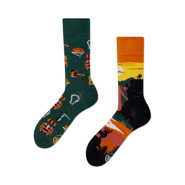 Many Mornings – verrückte, bunte mismatched Socken – Mountain Time / Berg, Gr. 39-42